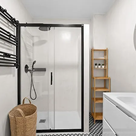 Large And Centrally Located In Puebla Lucia شقة فوينخيرولا
